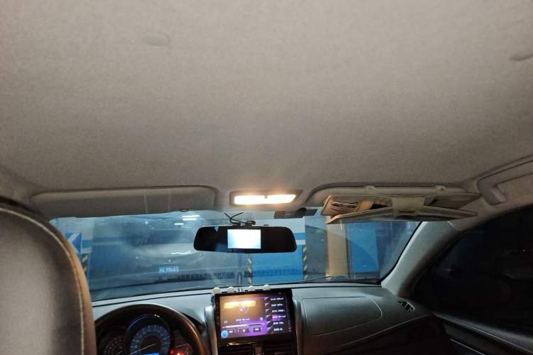 Used Toyota YARiS L Zhi Xuan 2014 1.3E Automatic Charm Edition Headliner
