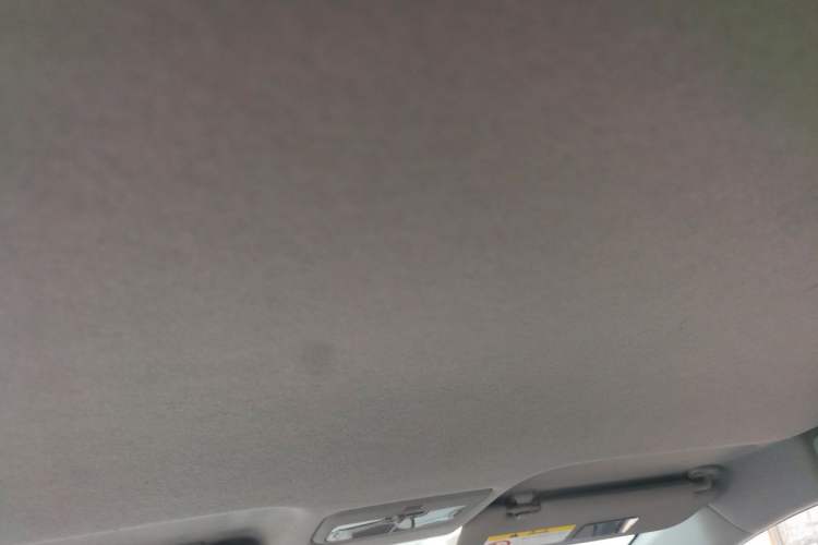Used Toyota YARiS L Zhi Xuan 2014 1.3E Manual Charm Edition Headliner