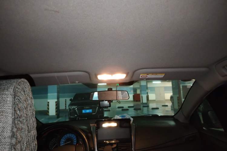 Used Toyota YARiS L Zhi Xuan 2014 1.5G Automatic Xuan Dong Edition Headliner