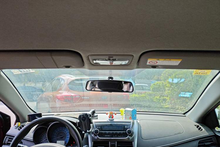 Used Toyota YARiS L Zhi Xuan 2014 1.3E Manual Charm Edition Headliner