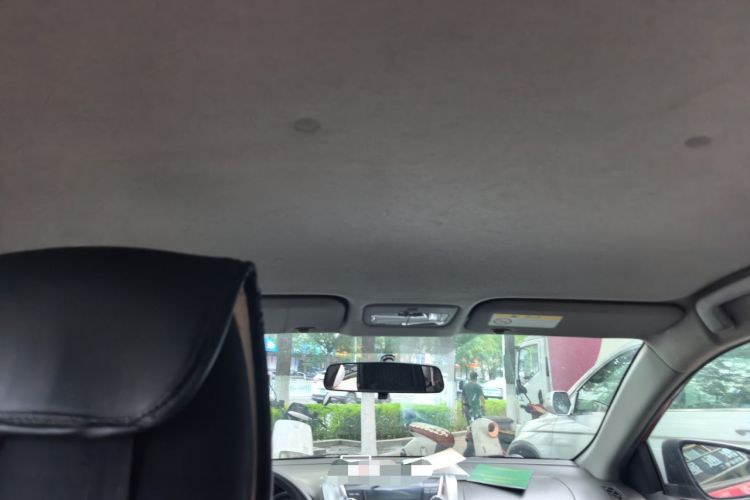 Used Toyota YARiS L Zhi Xuan 2014 1.3E Manual Charm Edition Headliner