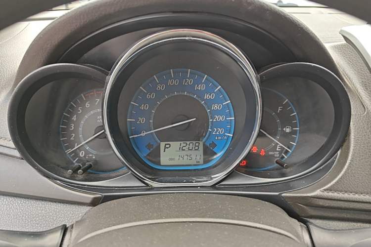 Used Toyota YARiS L Zhi Xuan 2014 1.3E Automatic Charm Edition Instrument Cluster