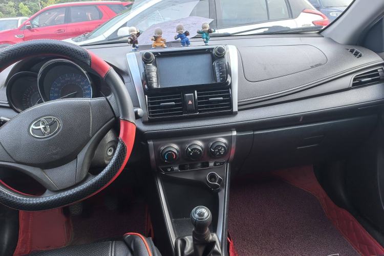 Used Toyota YARiS L Zhi Xuan 2014 1.3E Manual Charm Edition Interior 1
