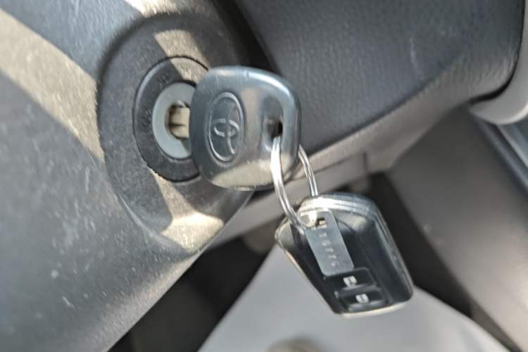 Used Toyota YARiS L Zhi Xuan 2014 1.5G Automatic Xuan Dong Edition Interior 1