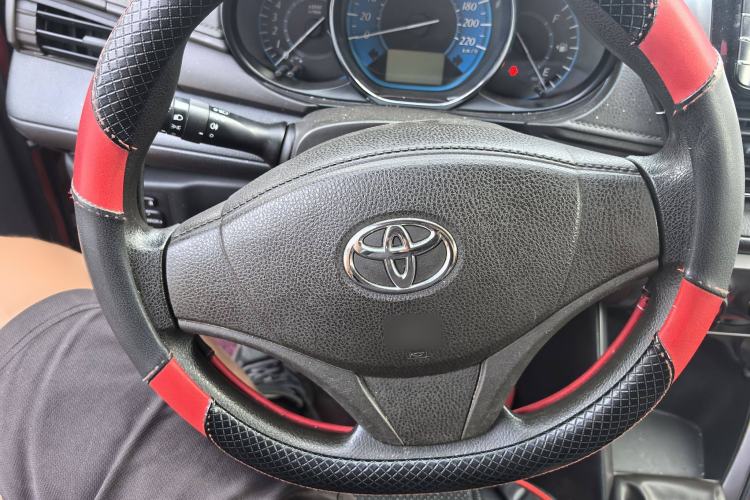Used Toyota YARiS L Zhi Xuan 2014 1.3E Manual Charm Edition Interior 2