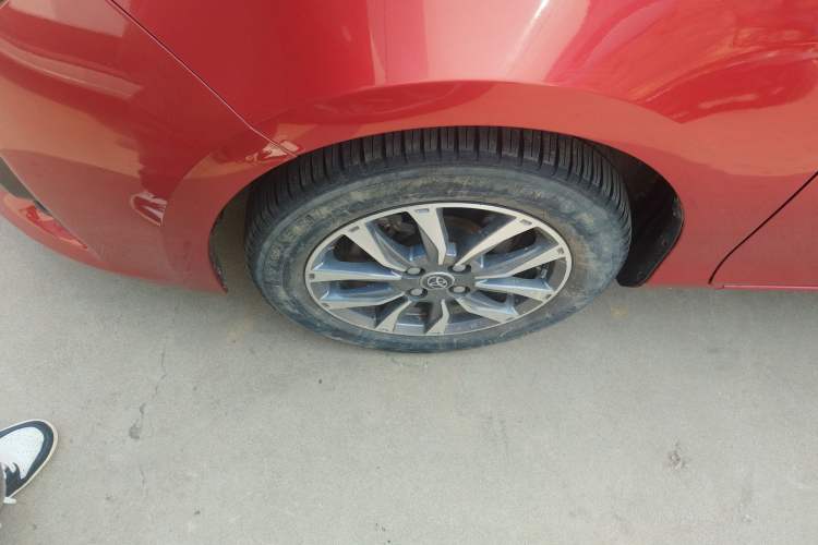 Used Toyota YARiS L Zhi Xuan 2014 1.3E Automatic Charm Edition Left Front Wheel Hub