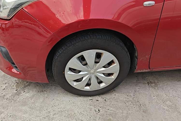 Used Toyota YARiS L Zhi Xuan 2014 1.3E Automatic Charm Edition Left Front Wheel Hub