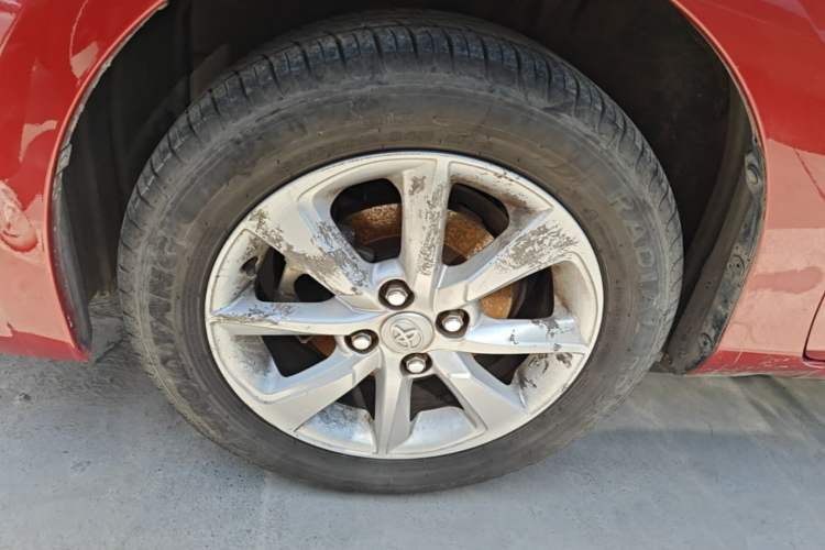 Used Toyota YARiS L Zhi Xuan 2014 1.5G Automatic Xuan Dong Edition Left Front Wheel Hub