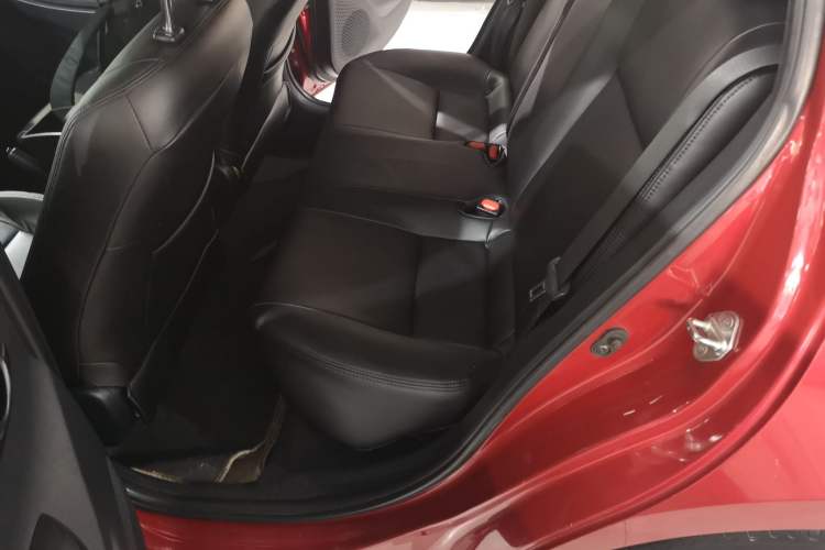 Used Toyota YARiS L Zhi Xuan 2014 1.5G Manual Xuan Dong Edition Left Rear Seat