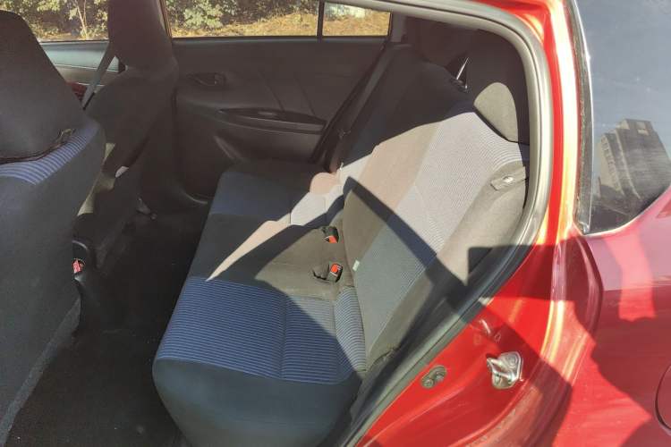 Used Toyota YARiS L Zhi Xuan 2014 1.5G Automatic Xuan Dong Edition Left Rear Seat