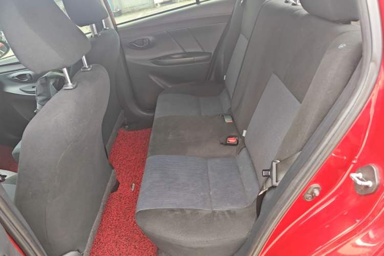 Used Toyota YARiS L Zhi Xuan 2014 1.3E Automatic Charm Edition Left Rear Seat