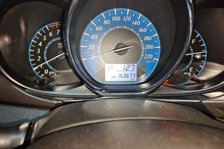 Used Toyota YARiS L Zhi Xuan 2014 1.3E Automatic Charm Edition Odometer Close Up