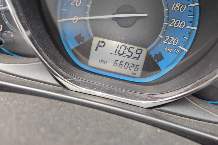 Used Toyota YARiS L Zhi Xuan 2014 1.5G Automatic Xuan Dong Edition Odometer Close Up