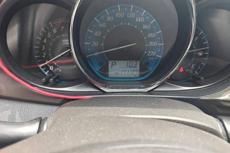 Used Toyota YARiS L Zhi Xuan 2014 1.5G Automatic Xuan Dong Edition Odometer Close Up