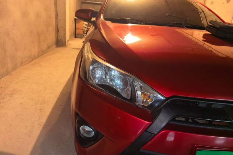 Used Toyota YARiS L Zhi Xuan 2014 1.5G Automatic Xuan Dong Edition Right Front Headlight