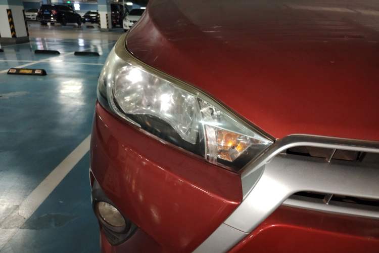 Used Toyota YARiS L Zhi Xuan 2014 1.5G Automatic Xuan Dong Edition Right Front Headlight