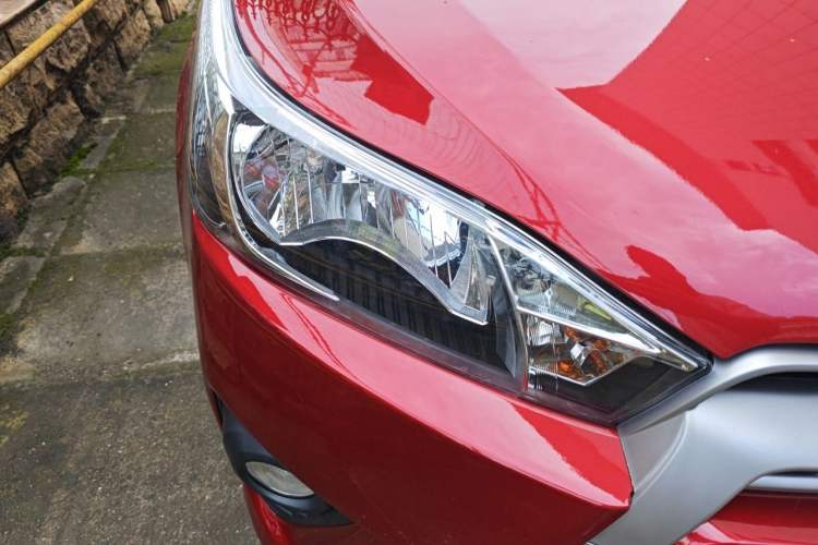 Used Toyota YARiS L Zhi Xuan 2014 1.5G Automatic Xuan Dong Edition Right Front Headlight