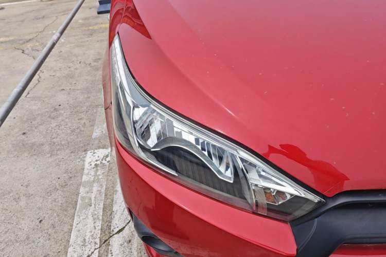 Used Toyota YARiS L Zhi Xuan 2014 1.3E Automatic Charm Edition Right Front Headlight