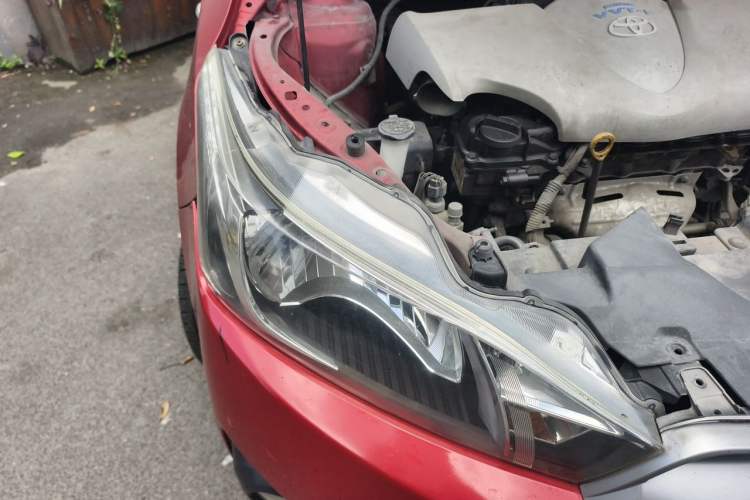 Used Toyota YARiS L Zhi Xuan 2014 1.5G Automatic Xuan Dong Edition Right Front Headlight