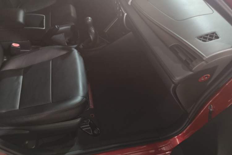 Used Toyota YARiS L Zhi Xuan 2014 1.5G Manual Xuan Dong Edition Right Front Seat