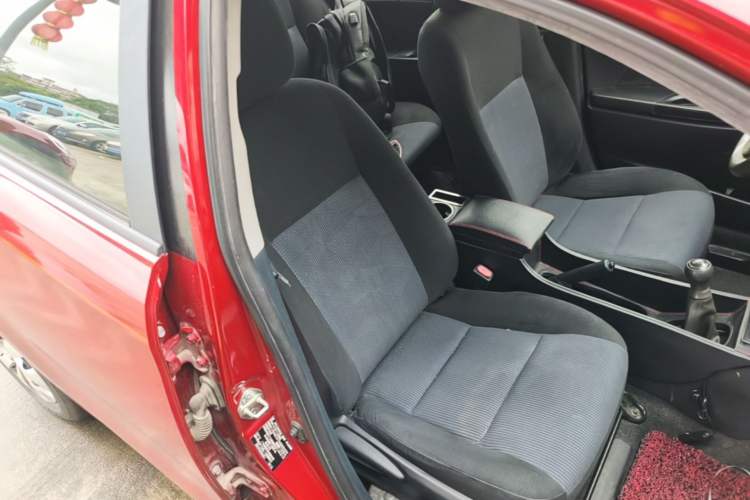 Used Toyota YARiS L Zhi Xuan 2014 1.3L Manual Dynamic Edition Right Front Seat