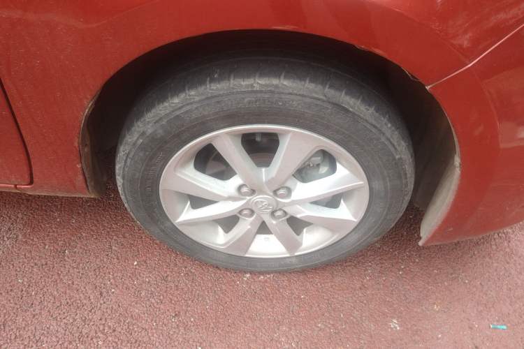 Used Toyota YARiS L Zhi Xuan 2014 1.5G Automatic Xuan Dong Edition Right Front Wheel Hub