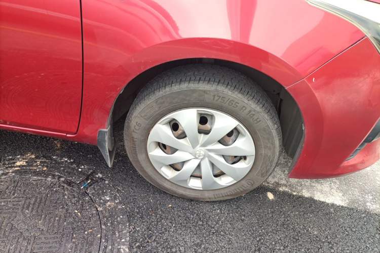 Used Toyota YARiS L Zhi Xuan 2014 1.3E Manual Charm Edition Right Front Wheel Hub
