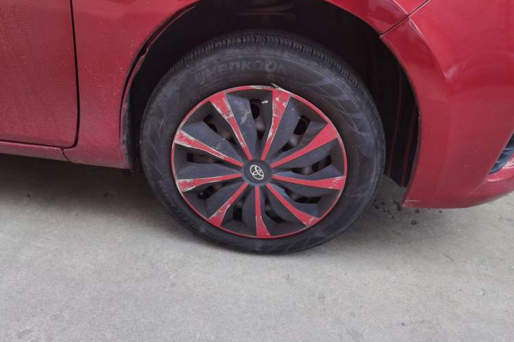 Used Toyota YARiS L Zhi Xuan 2014 1.3E Automatic Charm Edition Right Front Wheel Hub