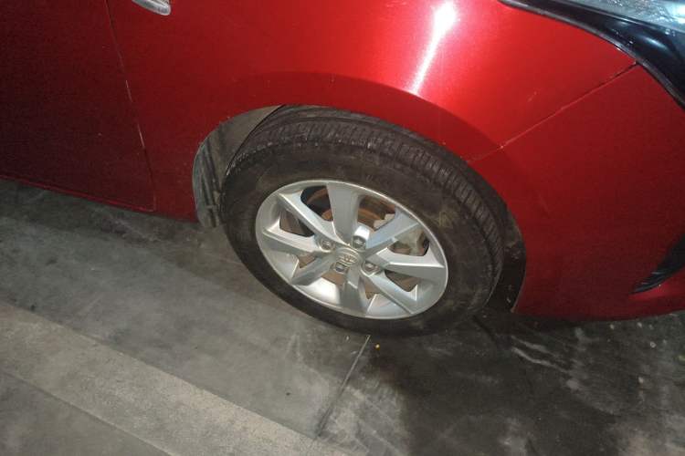 Used Toyota YARiS L Zhi Xuan 2014 1.5G Automatic Xuan Dong Edition Right Front Wheel Hub
