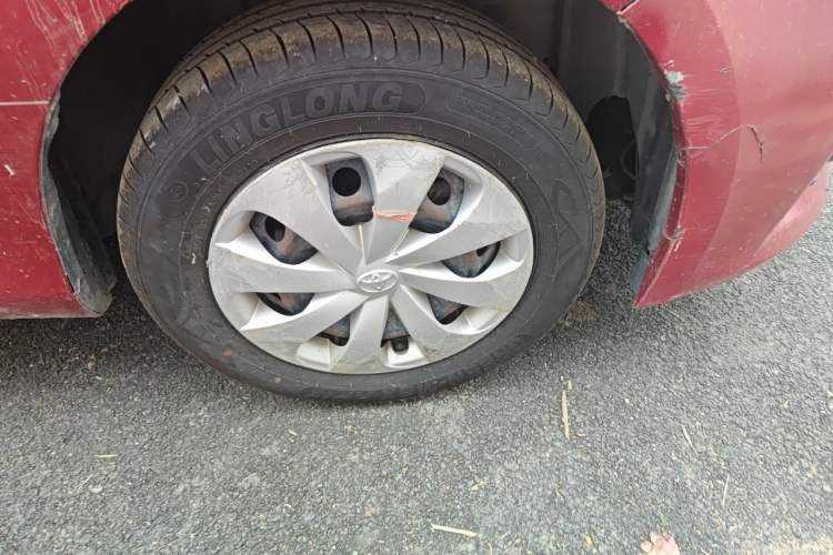 Used Toyota YARiS L Zhi Xuan 2014 1.3E Manual Charm Edition Right Front Wheel Hub