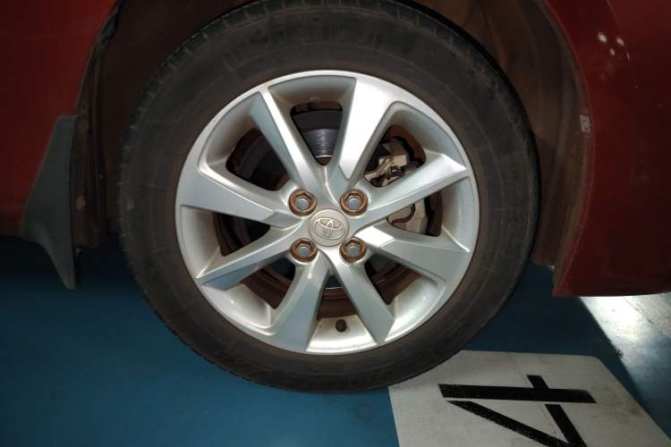 Used Toyota YARiS L Zhi Xuan 2014 1.5G Automatic Xuan Dong Edition Right Front Wheel Hub
