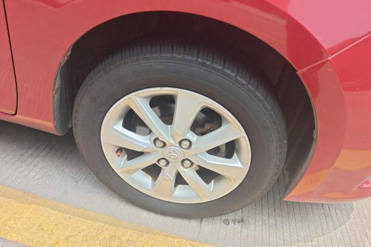 Used Toyota YARiS L Zhi Xuan 2014 1.5G Automatic Xuan Dong Edition Right Front Wheel Hub