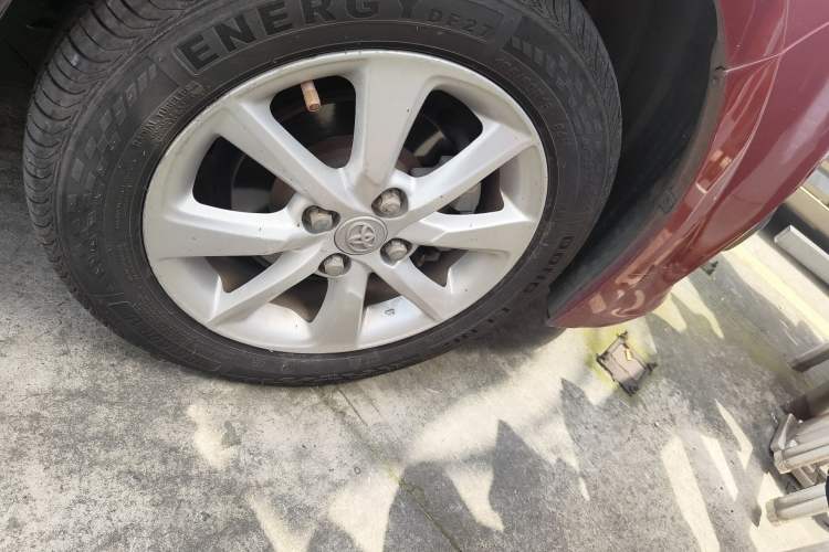 Used Toyota YARiS L Zhi Xuan 2014 1.3E Automatic Charm Edition Right Front Wheel Hub