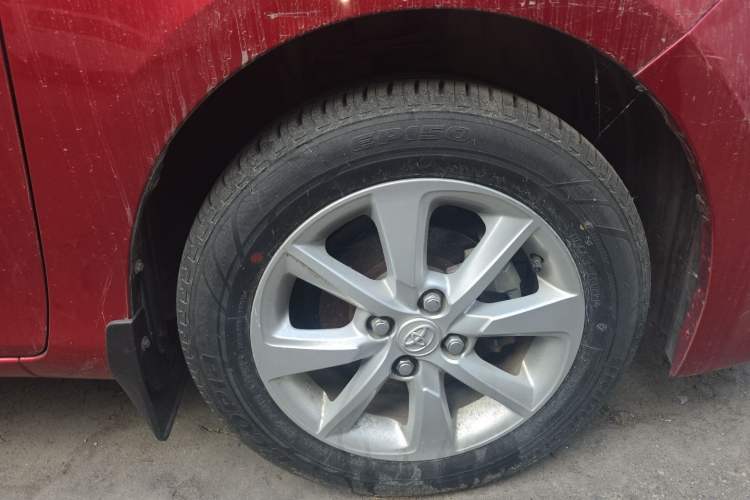 Used Toyota YARiS L Zhi Xuan 2014 1.5G Automatic Xuan Dong Edition Right Front Wheel Hub