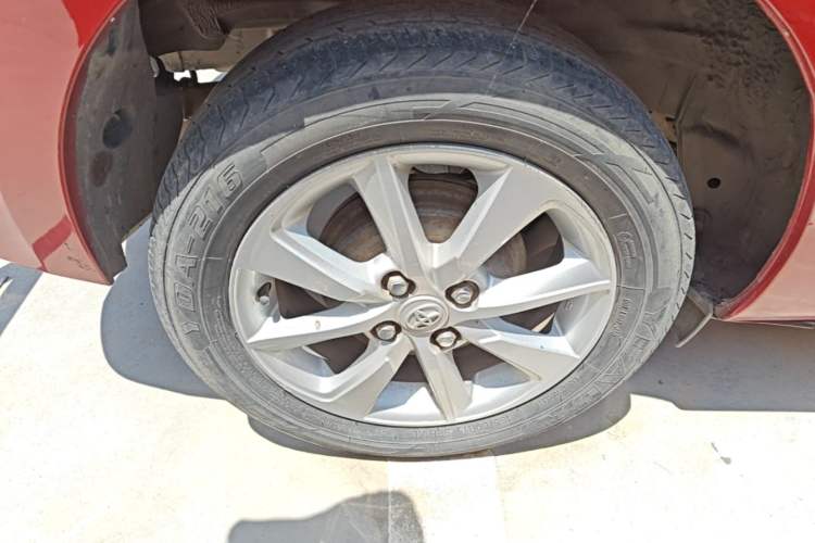 Used Toyota YARiS L Zhi Xuan 2014 1.5G Automatic Xuan Dong Edition Right Rear Wheel Hub