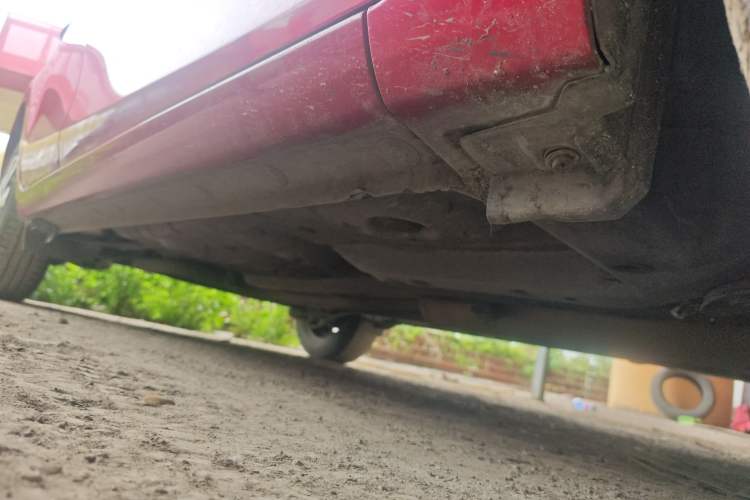 Used Toyota YARiS L Zhi Xuan 2014 1.3E Automatic Charm Edition Right Side Sill