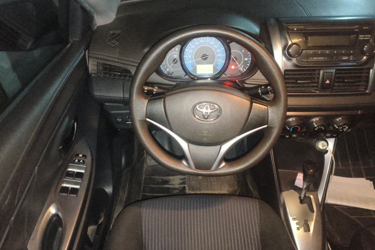 Used Toyota YARiS L Zhi Xuan 2014 1.5G Automatic Xuan Dong Edition Steering Wheel