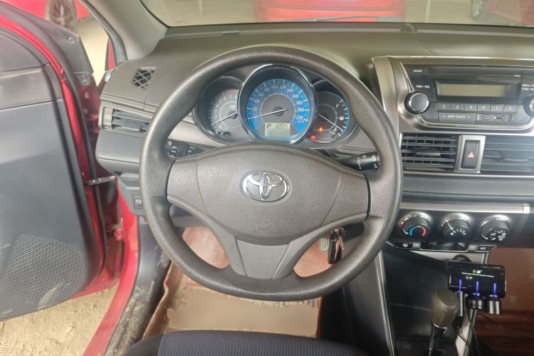 Used Toyota YARiS L Zhi Xuan 2014 1.3E Automatic Charm Edition Steering Wheel