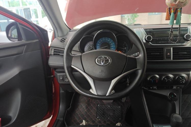Used Toyota YARiS L Zhi Xuan 2014 1.5G Automatic Xuan Dong Edition Steering Wheel