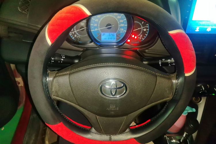 Used Toyota YARiS L Zhi Xuan 2014 1.3E Automatic Charm Edition Steering Wheel