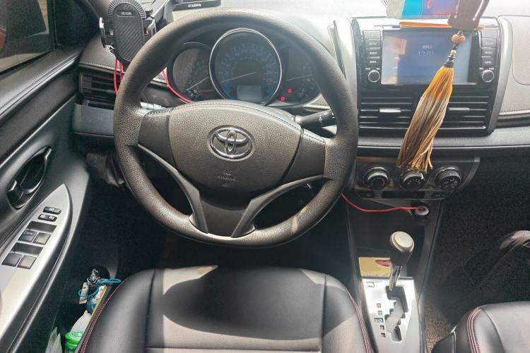Used Toyota YARiS L Zhi Xuan 2014 1.5G Automatic Xuan Dong Edition Steering Wheel