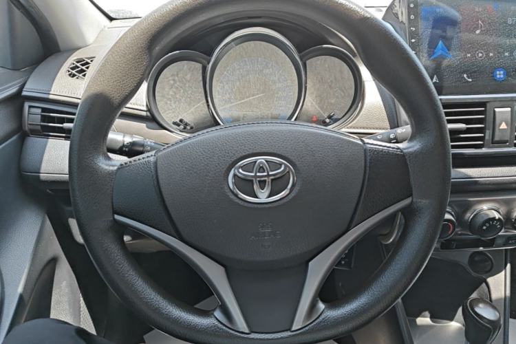 Used Toyota YARiS L Zhi Xuan 2014 1.5G Automatic Xuan Dong Edition Steering Wheel