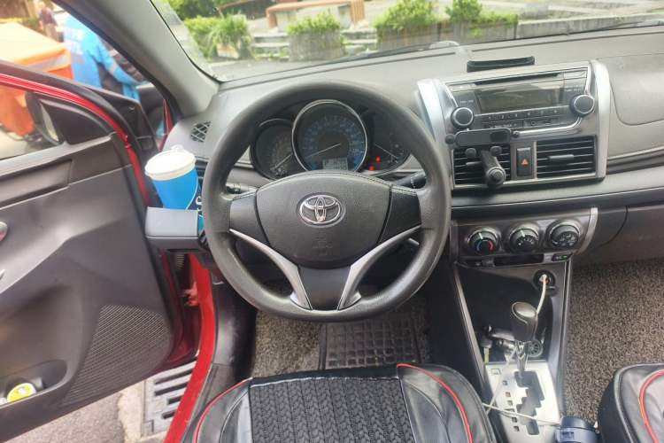 Used Toyota YARiS L Zhi Xuan 2014 1.5G Automatic Xuan Dong Edition Steering Wheel