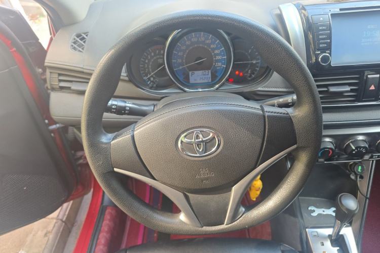 Used Toyota YARiS L Zhi Xuan 2014 1.5G Automatic Xuan Dong Edition Steering Wheel
