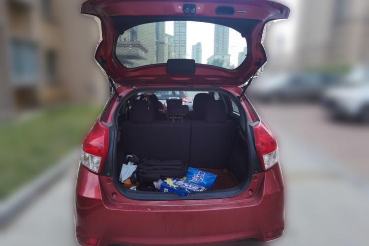 Used Toyota YARiS L Zhi Xuan 2014 1.3E Automatic Charm Edition Trunk