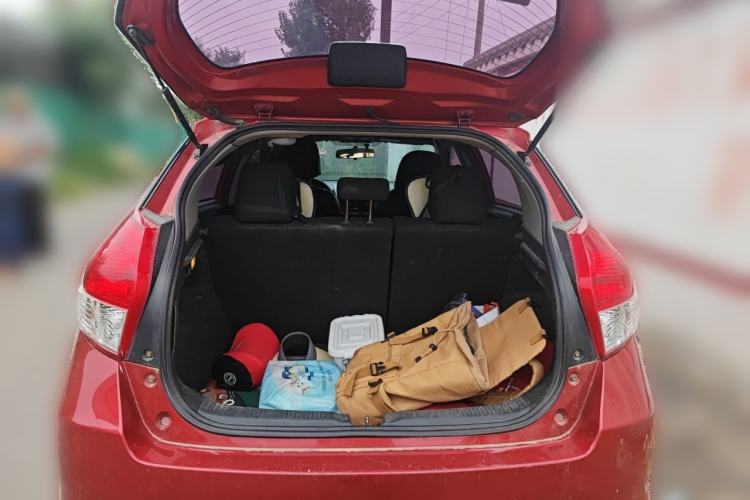Used Toyota YARiS L Zhi Xuan 2014 1.3E Manual Charm Edition Trunk