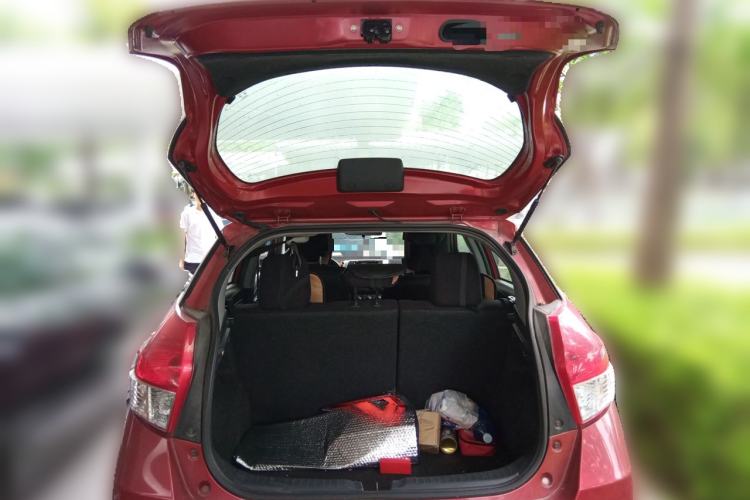Used Toyota YARiS L Zhi Xuan 2014 1.3E Automatic Charm Edition Trunk