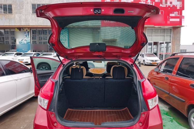 Used Toyota YARiS L Zhi Xuan 2014 1.5G Automatic Xuan Dong Edition Trunk