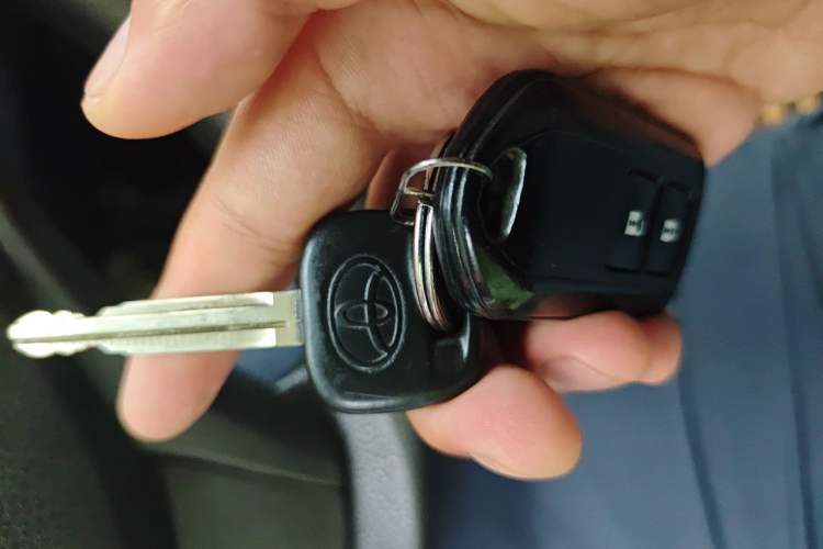 Used Toyota YARiS L Zhi Xuan 2014 1.3E Automatic Charm Edition Vehicle Key