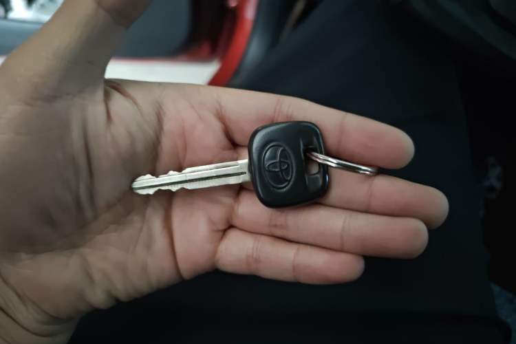 Used Toyota YARiS L Zhi Xuan 2014 1.3E Manual Charm Edition Vehicle Key